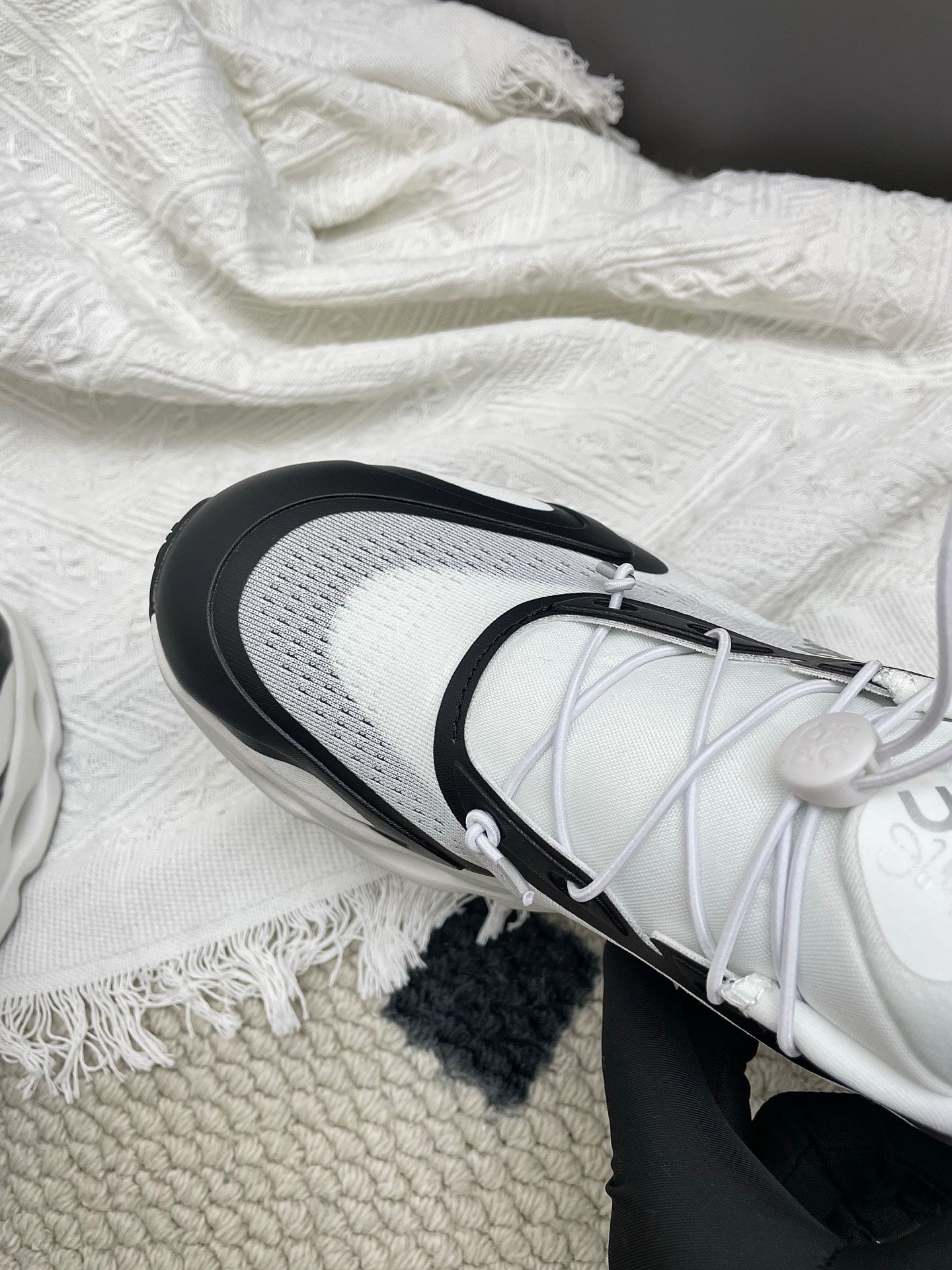 LOEWE 26S CLOUDSOLO SNEAKERS IN WHITE AND BLACK AND GRAY RECYCLED POLYESTER