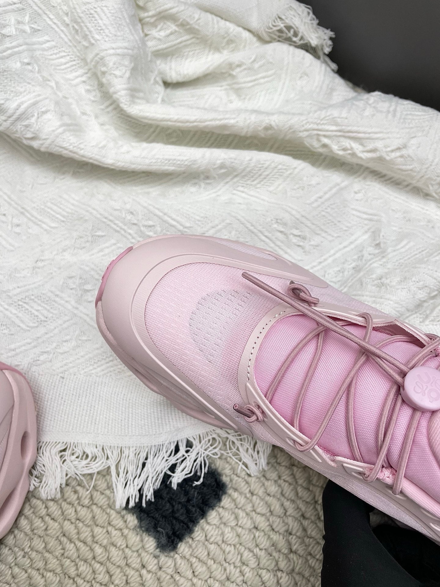 LOEWE 26S CLOUDSOLO SNEAKERS IN LIGHT PINK RECYCLED POLYESTER