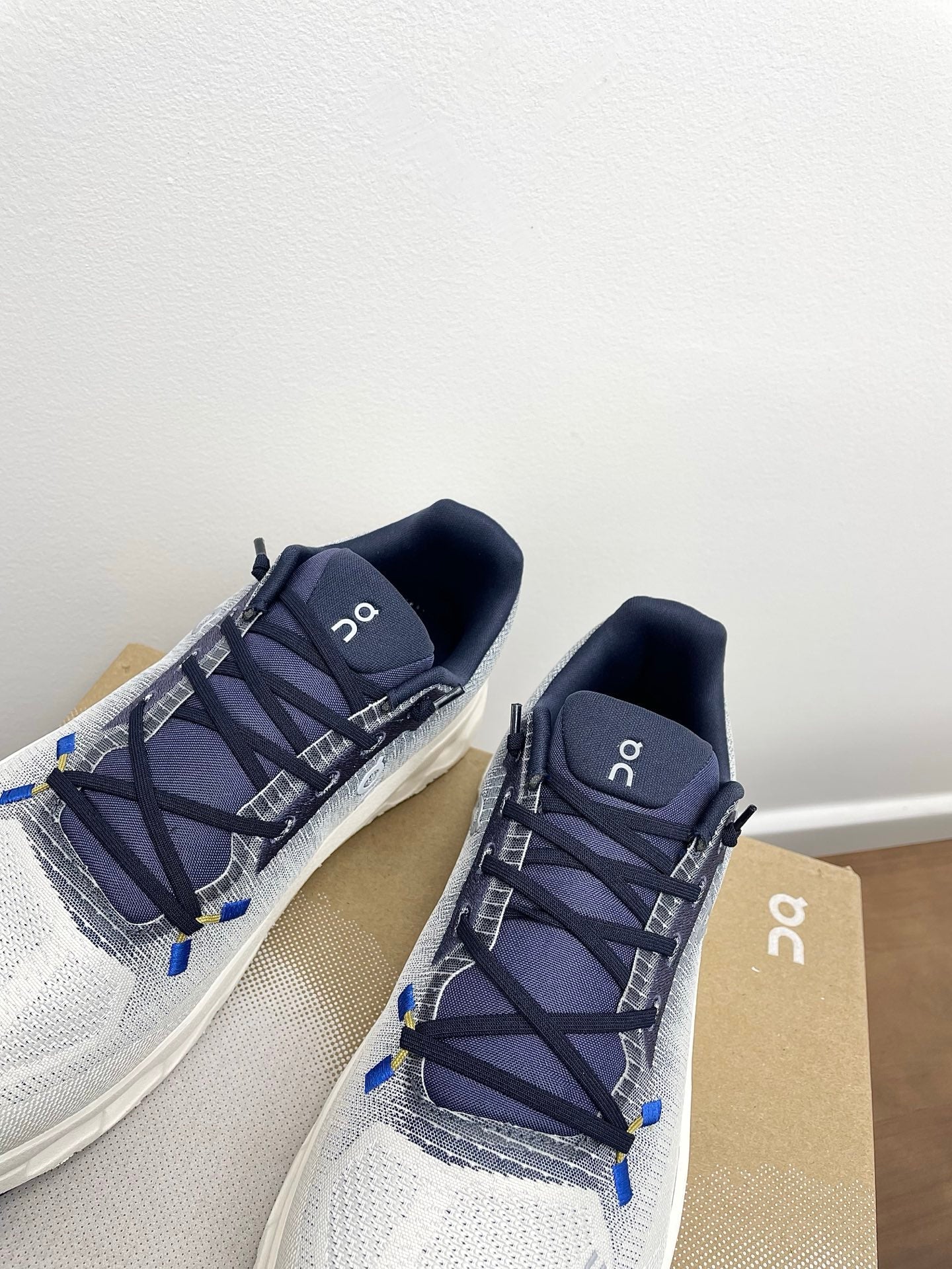 LOEWE 26S CLOUDTILT SNEAKER IN DARK BLUE IVORY RECYCLED POLYESTER