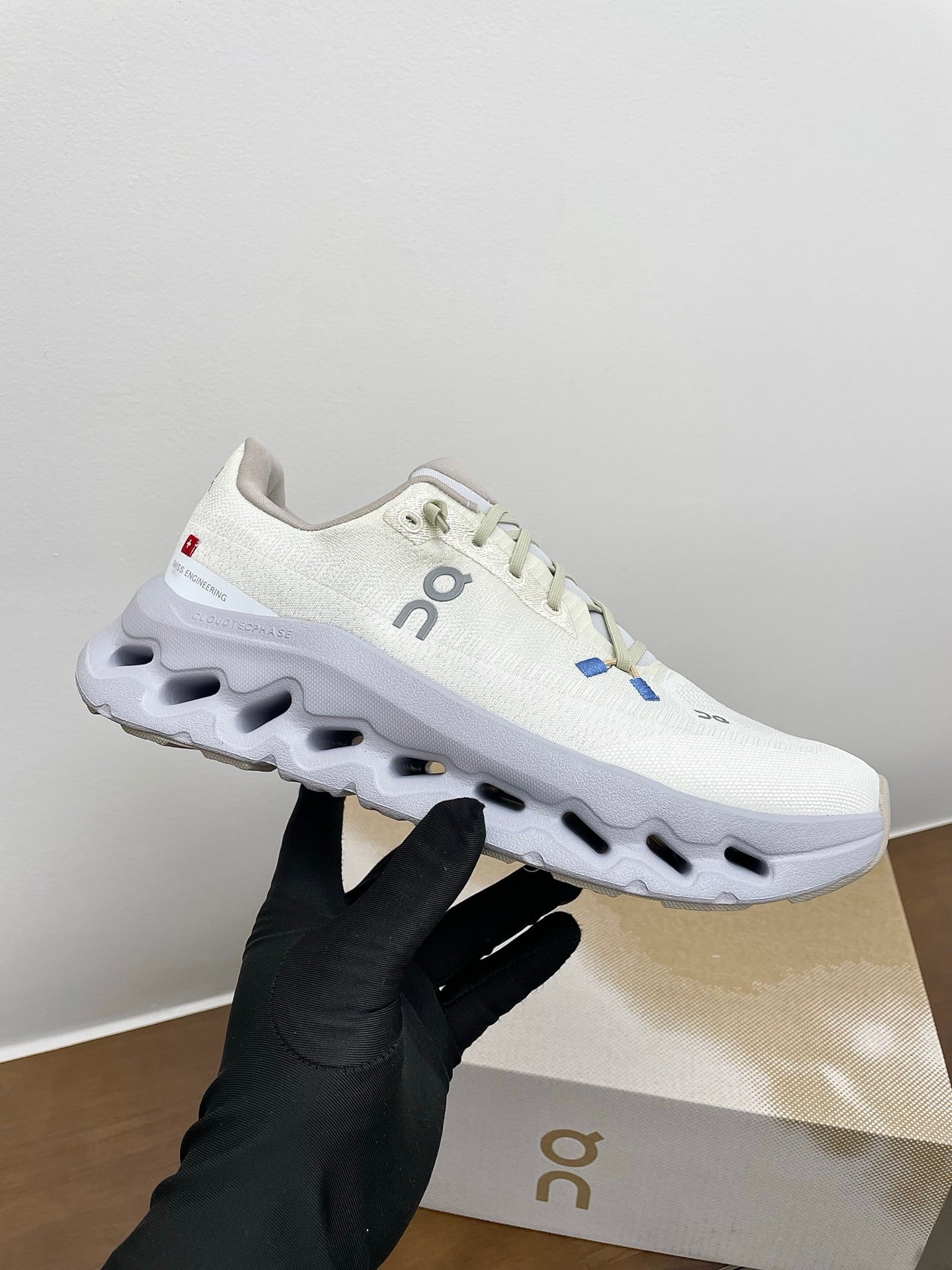 LOEWE 26S CLOUDTILT SNEAKER IN WHITE AND LIGHT GRAY RECYCLED POLYESTER