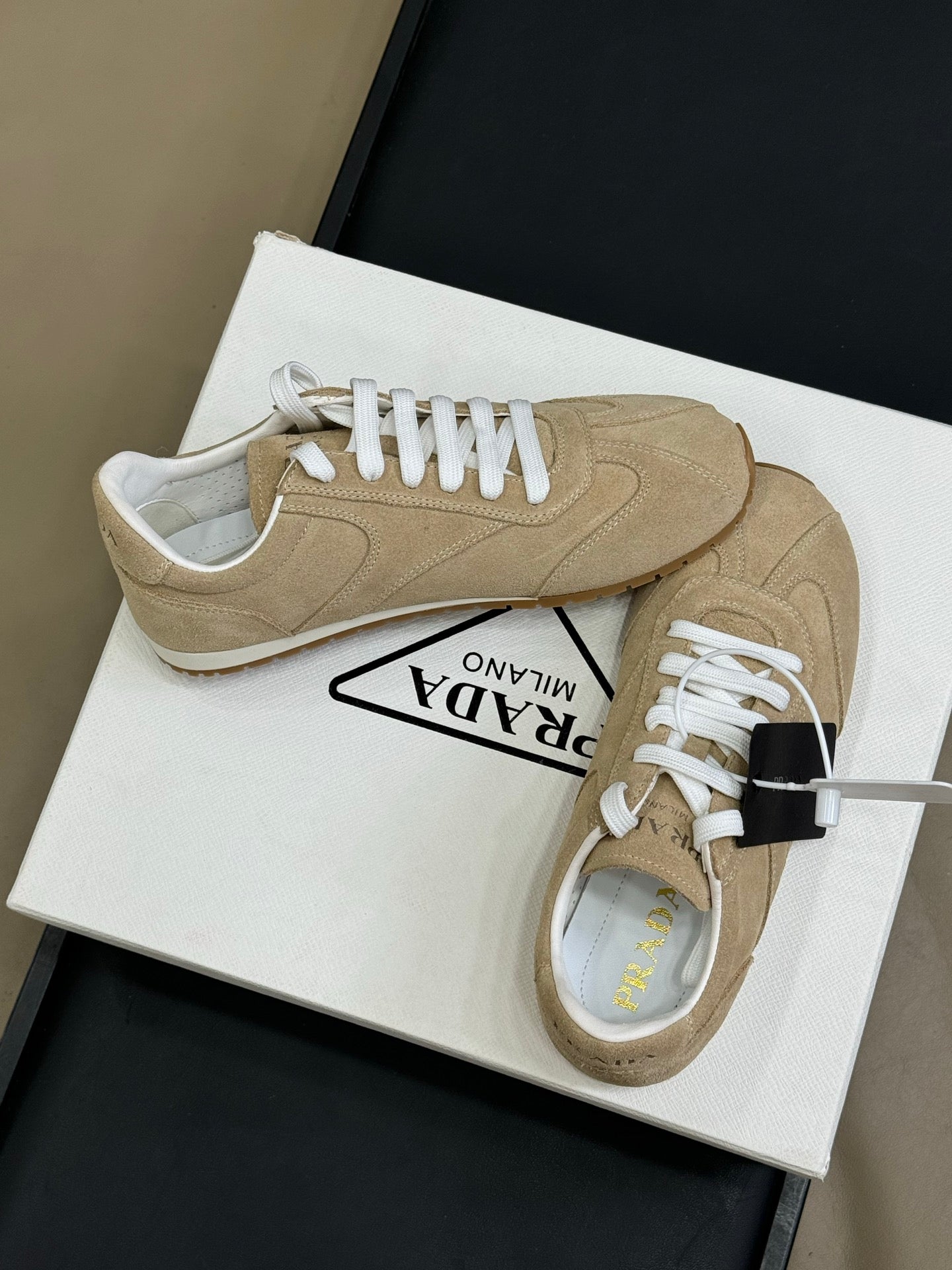PRADA 25S SNEAKER IN BEIGE SUEDE STYLE 10