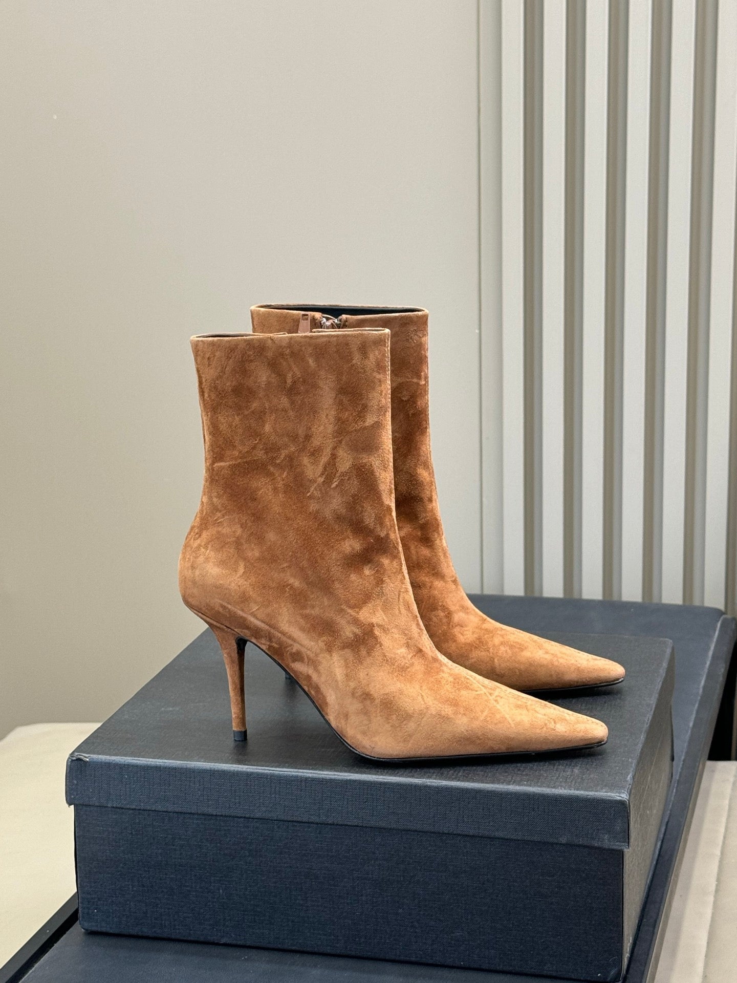 YSL 26S ZIPPERED HEELED BOOTS IN LIGHT BROWN SUEDE