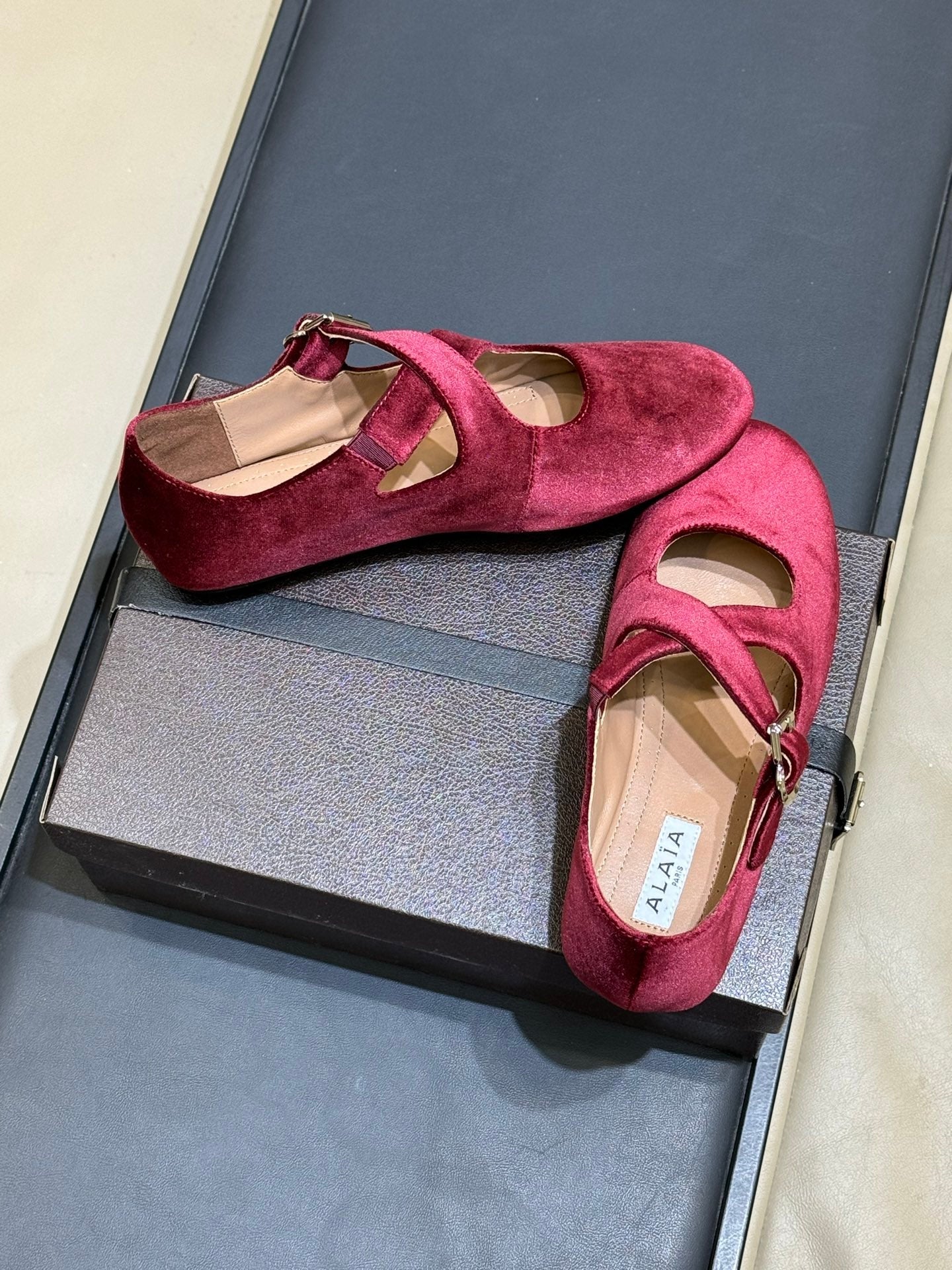ALAIA 26S MARY JANE BALLET FLATS IN DARK RED VELVET