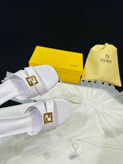 FENDI MEDIUM-HEELED 55 MM MULE IN WHITE LAMBSKIN WITH GOLD HARDWARE