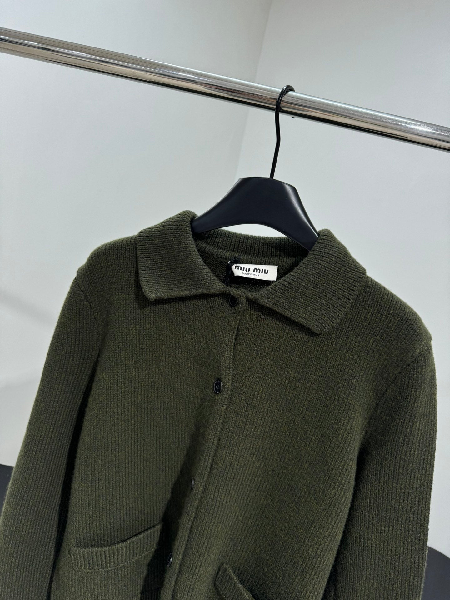 MIUMIU POLO KNIT CARDIGAN STYLE 502