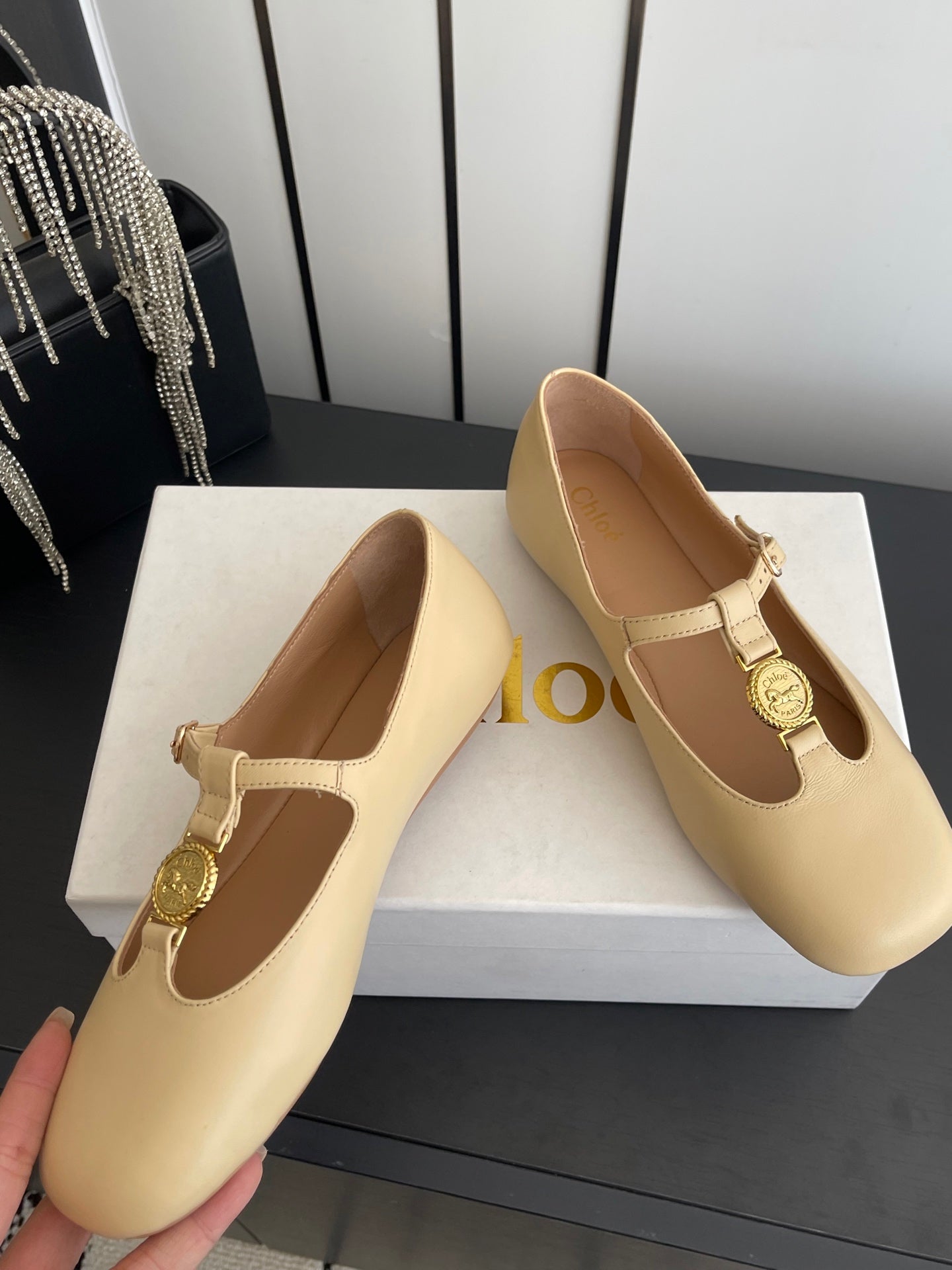 CHLOÉ 26S MARY JANE SHOES IN BEIGE CALFSKIN
