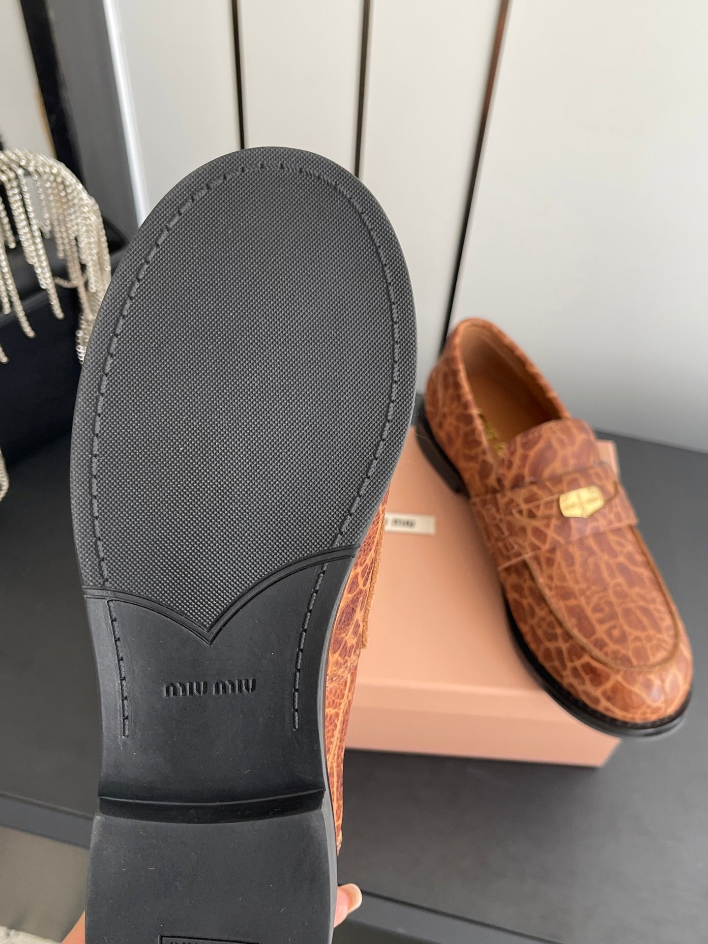 MIUMIU 26S PENNY LOAFERS IN BROWN COGNAC CALFSKIN CROCODILE EMBOSSING