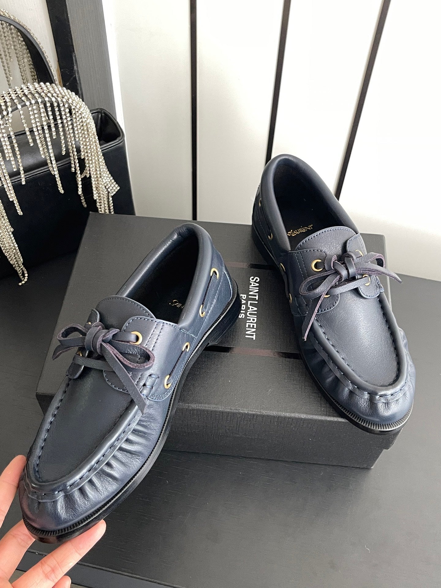 YSL 26S LACE UP LOAFERS IN BLUE CALFSKIN ROUND TOE