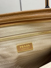 PRADA 25S BONNIE LARGE HANDBAG 38 IN GOLDEN BROWN CALFSKIN GOLD HARDWRE