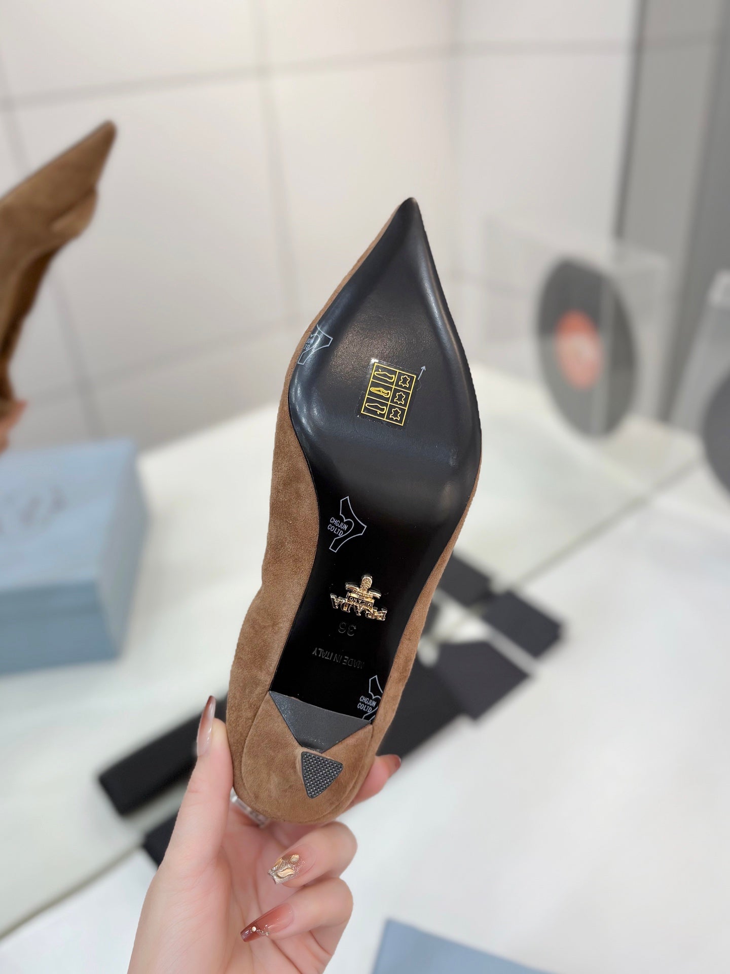 PRADA 26S PUMPS 55MM IN CARAMEL BROWN SUEDE WITH LOGO