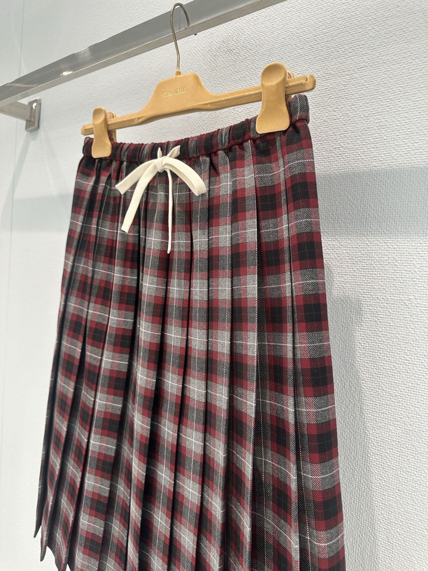 MIUMIU SKIRT STYLE 557