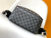 LV 25S MICHAEL BACKPACK 42 IN DAMIER INFINI ONYX CALFSKIN