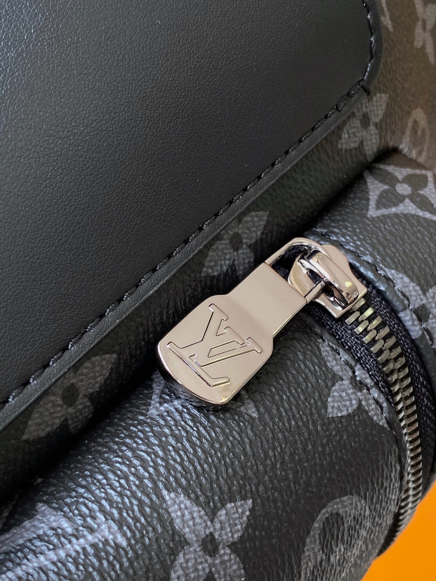 DISCOVERY BACKPACK 38 IN BLACK MONOGRAM ECLIPSE CANVAS AND TAURILLON