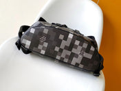 LV 25S CHRISTOPHER BACKPACK 47 IN DAMOFLAGE BLACK CALFSKIN
