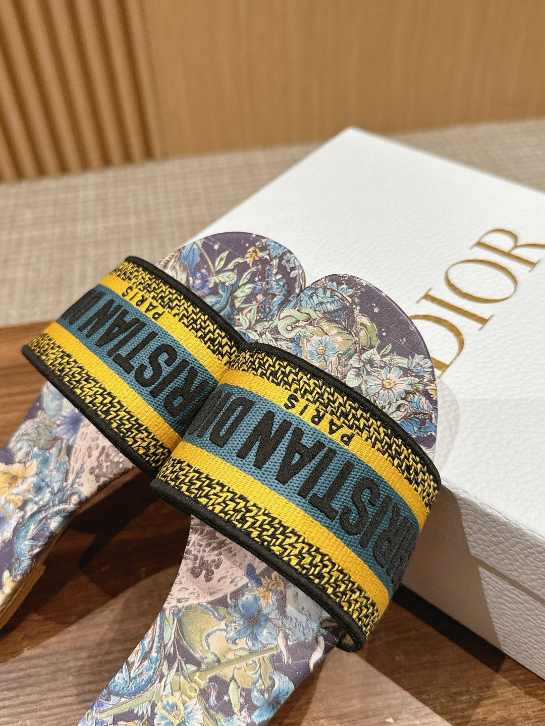 DIOR 26S SLIDE SANDALS IN PURPLE FLORAL MULTICOLOR LOGO STRAP
