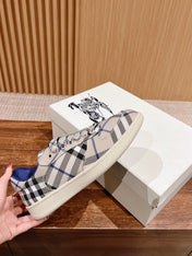 BURBERRY 26S SNEAKERS IN LIGHT CREAM CANVAS PLAID