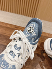 LV ARCHLIGHT SNEAKER IN WHITE MIX AEGEAN BLUE CALFSKIN AND MONOGRAM DENIM