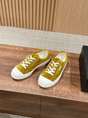 CONVERSE SNEAKER IN DIJON YELLOW VELVET