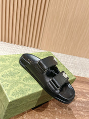 GUCCI 26S DOUBLE-STRAP SANDALS IN BLACK CALFSKIN