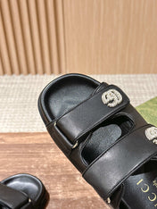 GUCCI 26S DOUBLE-STRAP SANDALS IN BLACK CALFSKIN