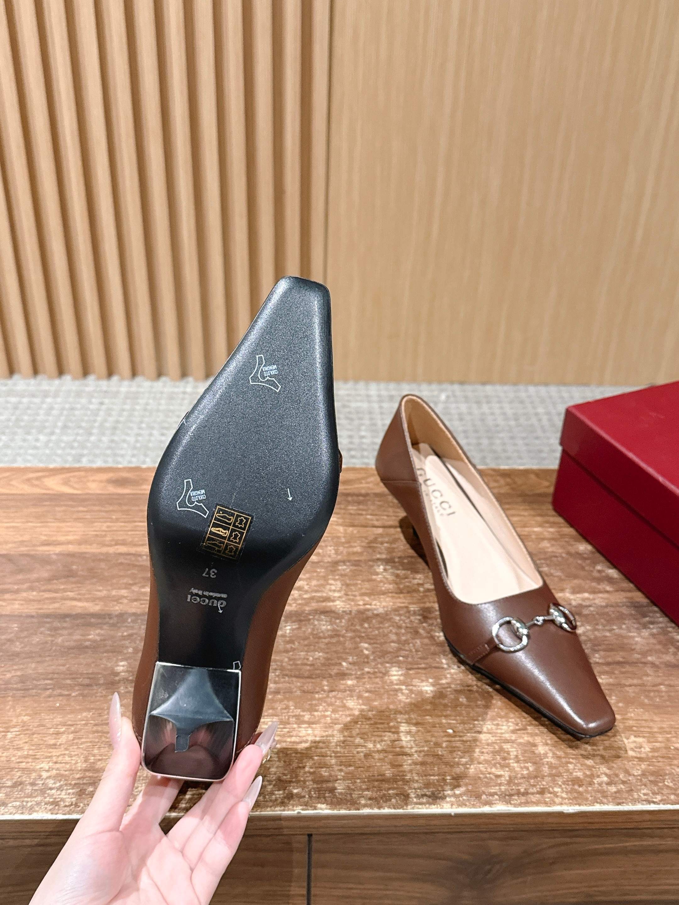 GUCCI 26S VITTORIA PUMPS 60 MM IN BROWN LAMBSKIN