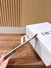 DIOR 26S SLIDE SANDALS IN BEIGE CLUB WOVEN CALFSKIN