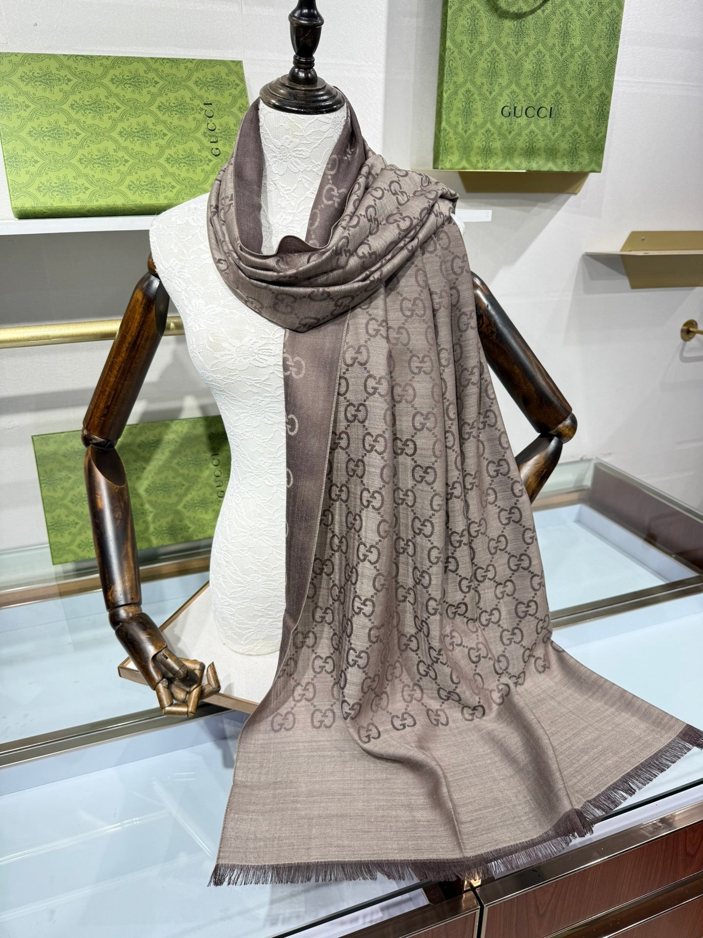 GUCCI 25S SCARF 200 IN CASHMERE SILK 706563