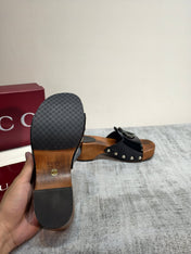 GUCCI 26S PLATFORM MULES IN BLACK PATENT CALFSKIN