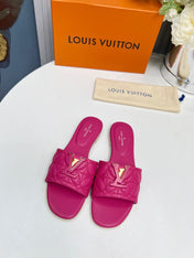 LV 26S MARE FLAT MULES IN PINK CALFSKIN
