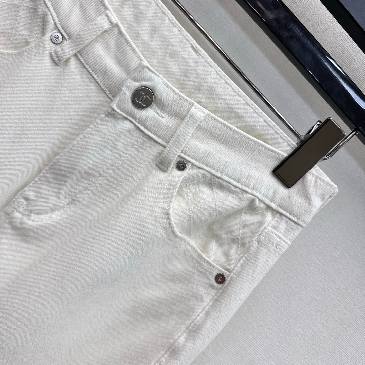 CHANEL 26S JEANS STYLE 1066
