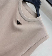 PRADA 26S SLEEVELESS SWEATER STYLE 922