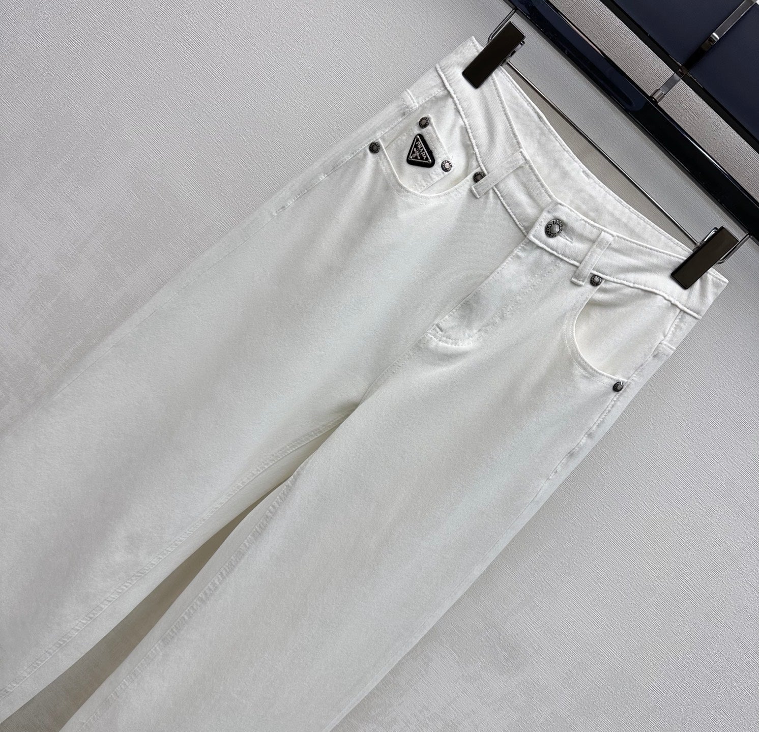 PRADA 26S STRAIGHT-LEG JEANS STYLE 906