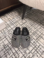 FLAT MULE IN  BLACK SUEDE WITH CRYSTALS