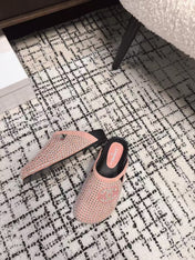 FLAT MULE IN LIGHT PINK SUEDE WITH CRYSTALS