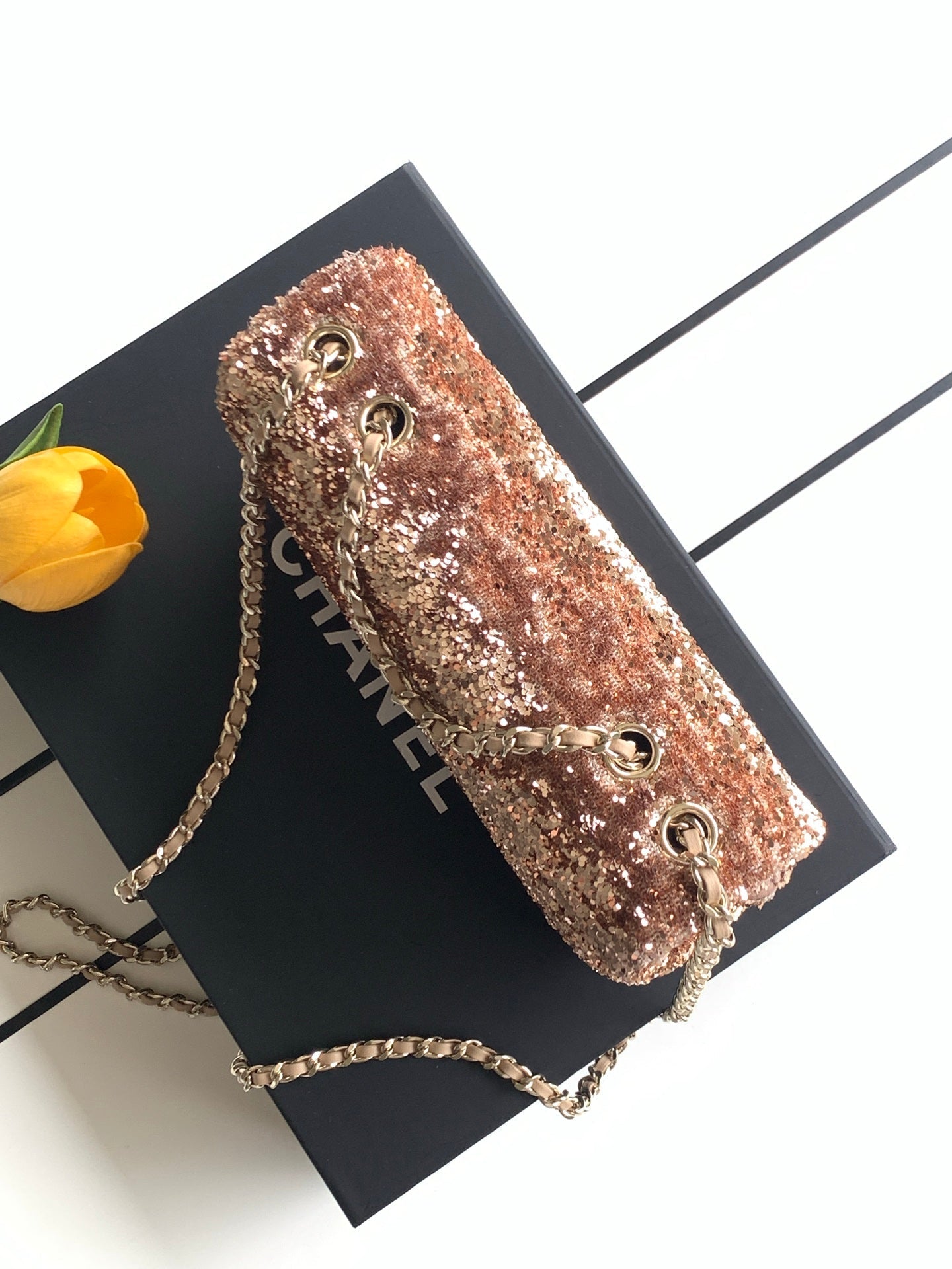 CHANEL 26S SEQUINS FLAP BAG 21 IN BROWN TWEED AND CALFSKIN GOLD HARDWARE