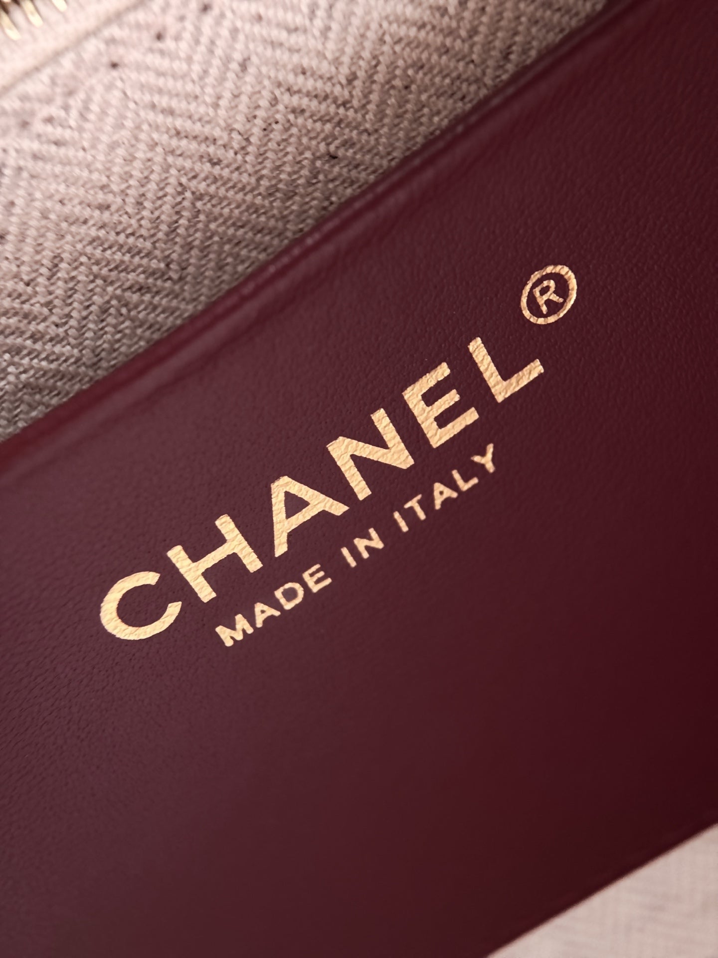 CHANEL 26S SHOPPING TOTE 21 IN BEIGE TWEED