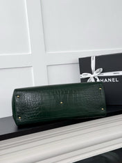 CHANEL 26S SHOPPING TOTE BAG 46 IN DARK GREEN CROC-EMBOSSED CALFSKIN