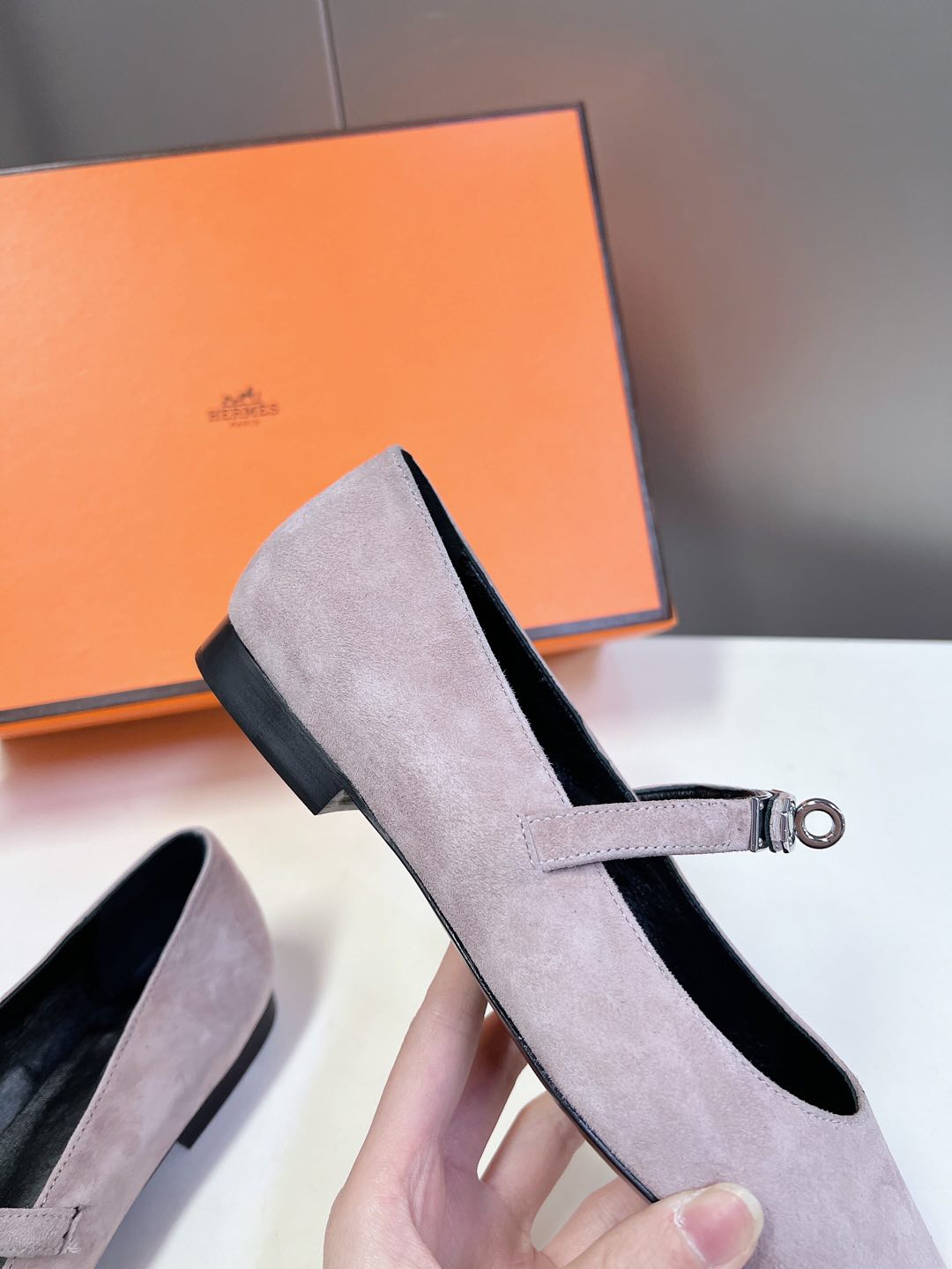 HM 26S KELLY BUCKLE MARY JANE POINTED FLATS IN TAUPE BROWN SUEDE