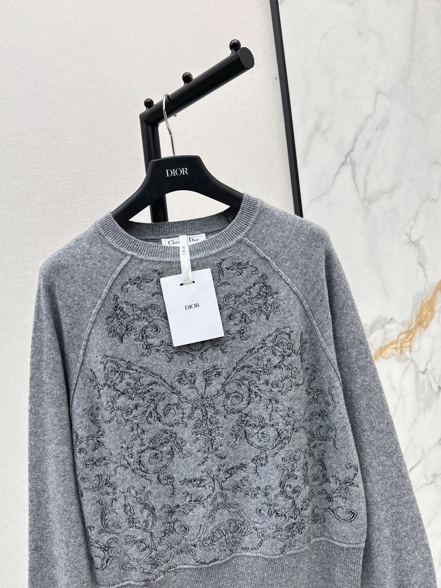 DIOR 25S FLORAL EMBROIDERED CASHMERE SWEATER 593