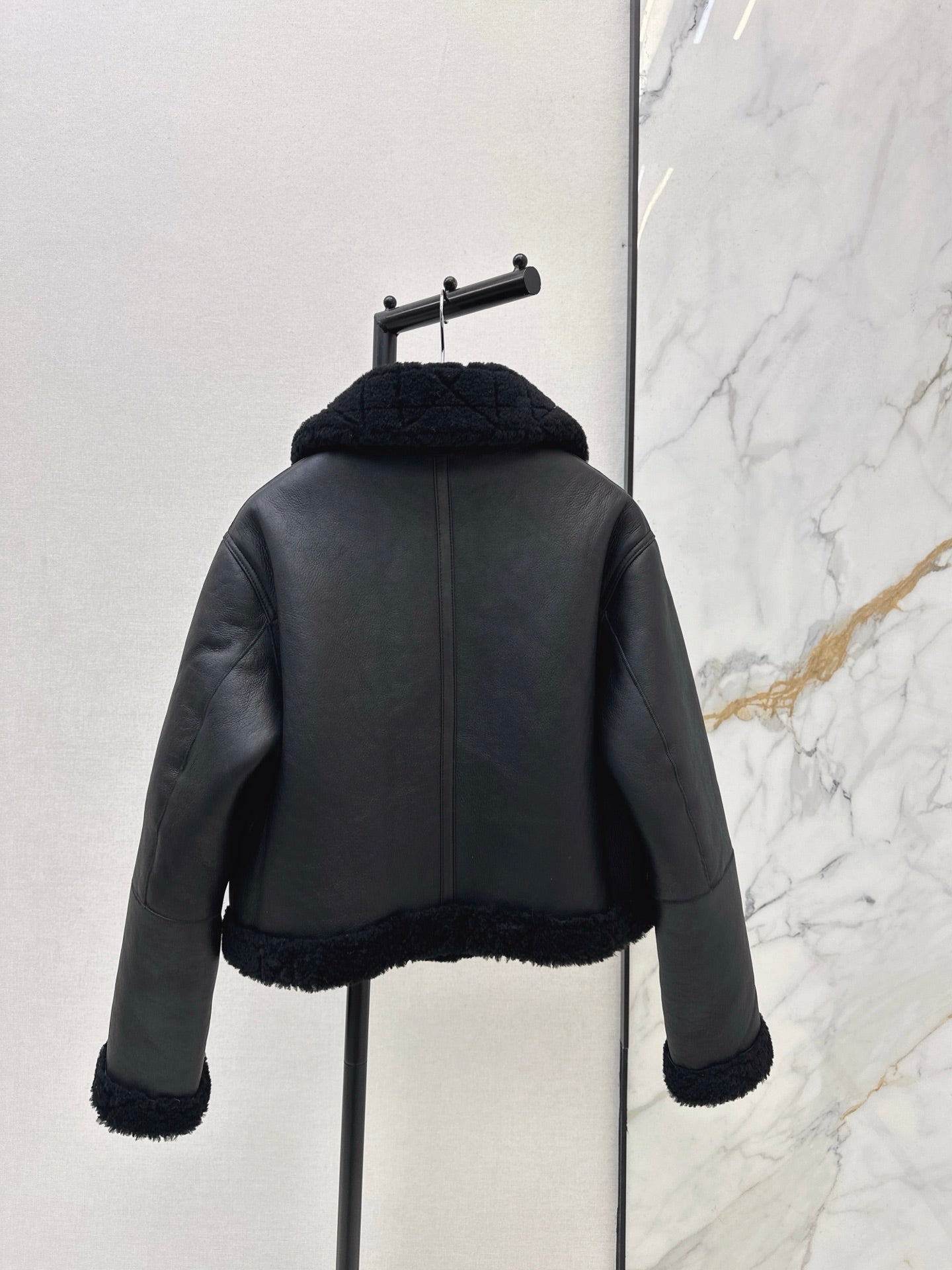 DIOR 25S SHERPA-COLLAR JACKET 542