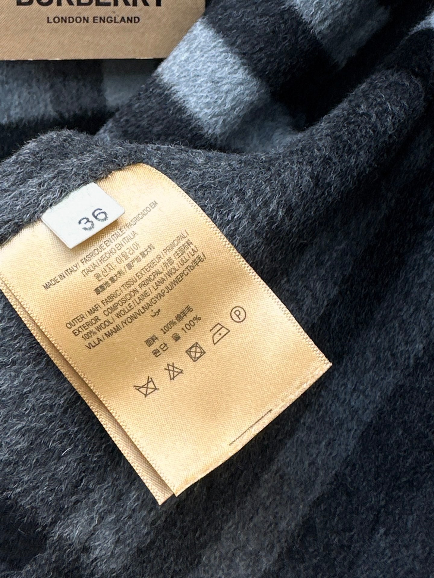 BURBERRY 25S JACKET 230