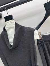 HERMES 26S SLEEVELESS TOP AND STRAIGHT-LEG TROUSERS SET 754