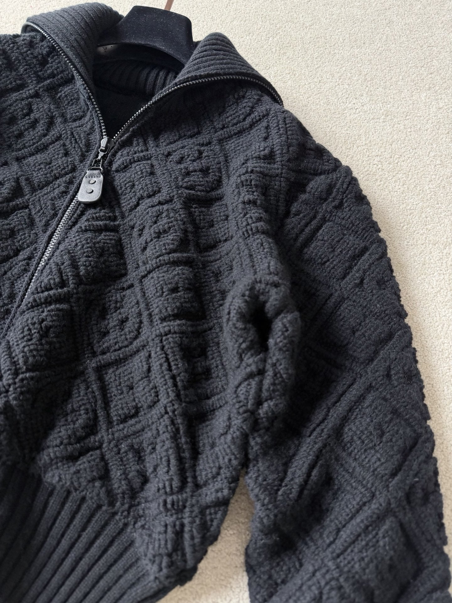 LV 25S WOOL CARDIGAN 0009