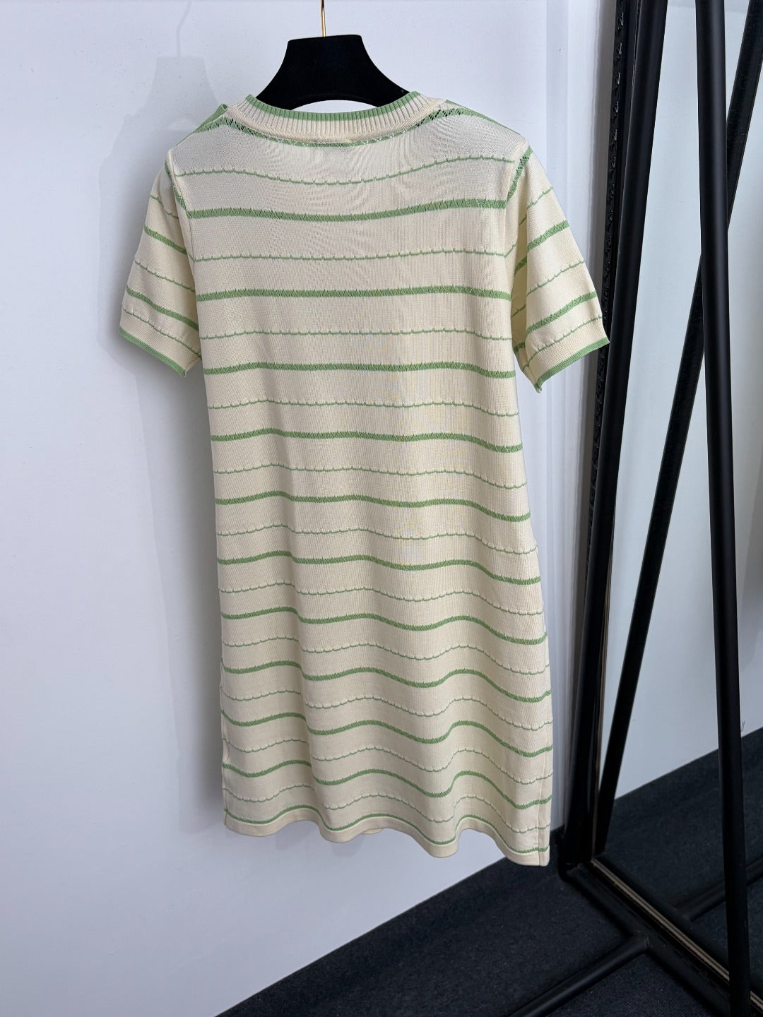 CHANEL 26S STRIPED KNIT SHORT-SLEEVE DRESS 1372