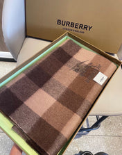 BURBERRY 26S SCARF 180CM IN CASHMERE 163814