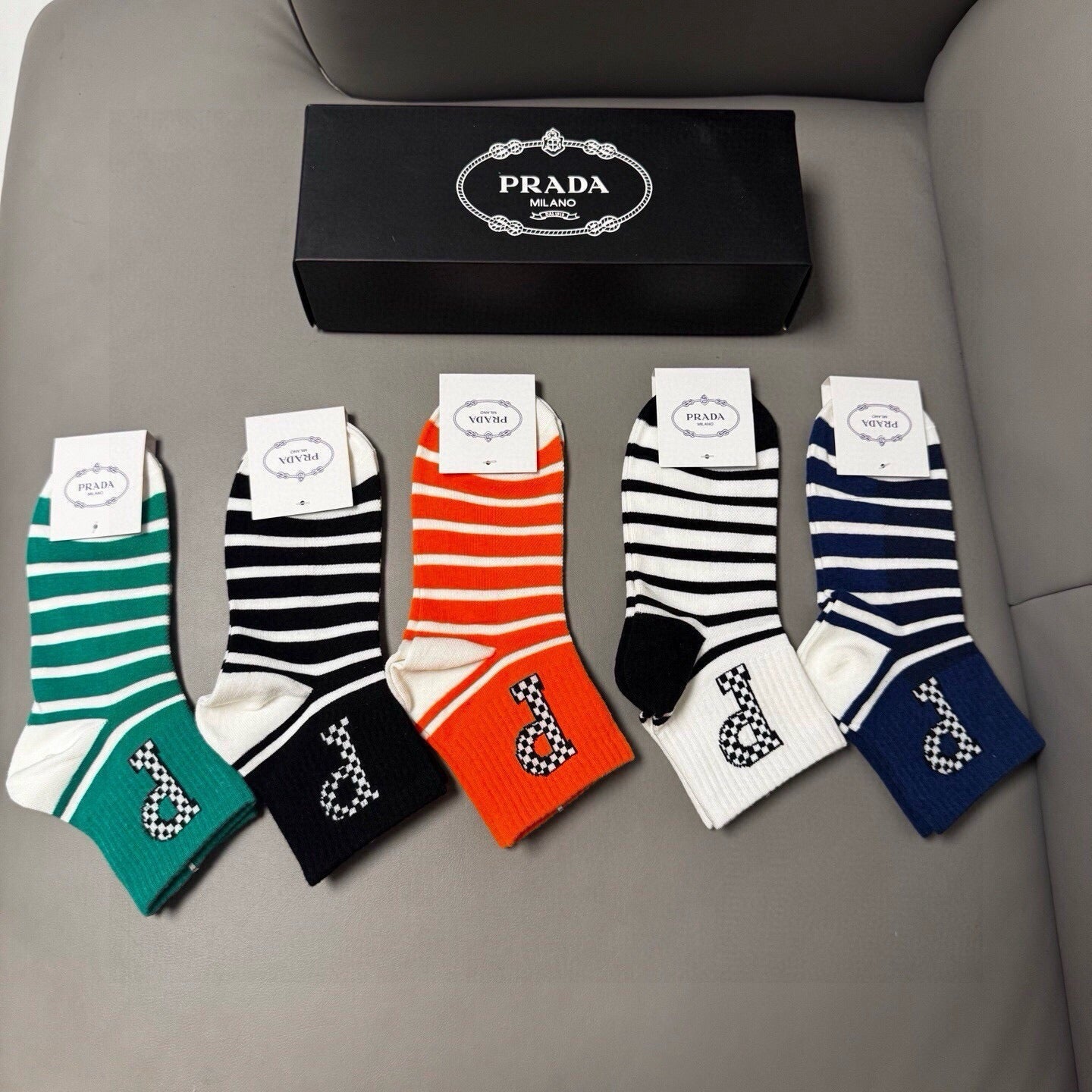 PRADA 26S ANKLE SOCKS 293224 (1 BOX)