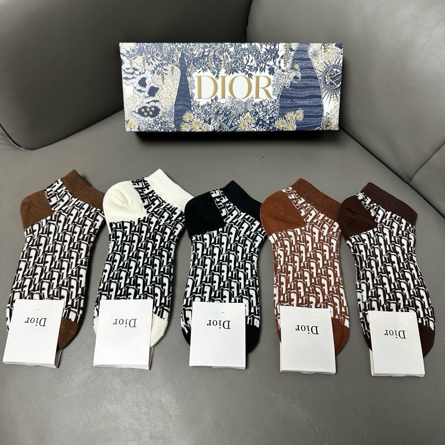 DIOR 26S ANKLE SOCKS 415728 (1 BOX)