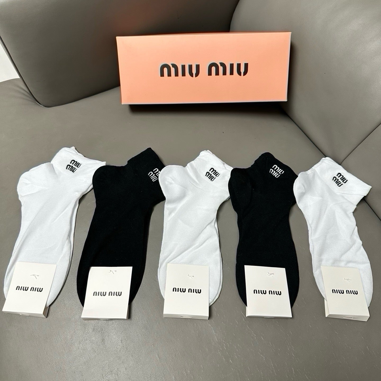 MIUMIU 26S ANKLE SOCKS 415738 (1 BOX)