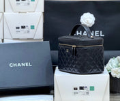 CHANEL 25S VANITY TOP HANDLE CASE 21 IN BLACK CALFSKIN