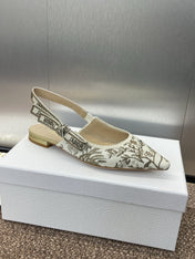 J'ADIOR SLINGBACK PUMP WHITE AND GOLD-TONE MILLEFIORI JACQUARD